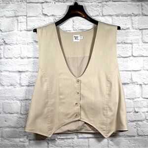 Princess Polly Button Vest Size M/L